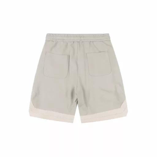 Loewe color-blocked braided ribbon embroidered shortsThe fabric is made of 360g brushed fabric, which is etched after dyeing. It is treated with silky and ultra-soft treatment compared with the original. The texture of the fabric is clear and obvious, the drape is excellent, and the workmanship is exquisite and meets the export standards. There are 4.5 stitches per centimeter, and each seam is pressed with visible lines. The lines are neat and standard like a ruler. The braided cotton ribbon is tightly woven and soft to the touch. The embroidery process uses a Behringer embroidery machine to make the embroidery color fuller and the embroidery more three-dimensional. The pattern has a good effect on the body. It is the same style for men and women, simple and versatile, and can be purchased on behalf of heavy items. You can compare any quality on the market at will.