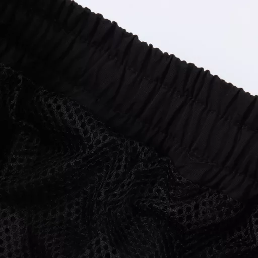 Balenciaga letter embroidered logo shortsThe fabric is 360g brushed fabric, and the color is customized and then the hair is etched. It is treated with silky and ultra-soft treatment compared with the original. The texture of the fabric is clear and obvious, the drape is excellent, and the workmanship is exquisite and reaches the export standard of foreign trade. There are 4.5 stitches per centimeter, and each seam is pressed with visible lines. The lines are neat and standard like a ruler. The woven cotton ribbon is tightly woven and soft to the touch. The embroidery process uses the Behringer embroidery machine to make the embroidery color fuller and the embroidery more three-dimensional. The version has a good effect on the body. It is the same style for men and women, simple and versatile, and can be purchased on behalf of heavy items. You can compare any quality on the market at will.
