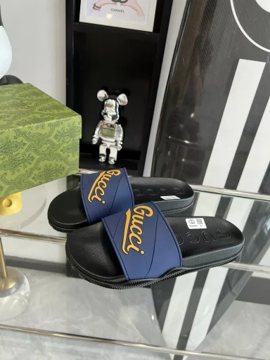 Gucci official website couple's style unisex Good Game slippersTop version, original development, all details are the same as the original!Couple's styleGood Game interlocking G embossed logoMolded footbedRubber soleFlatMade in Italy