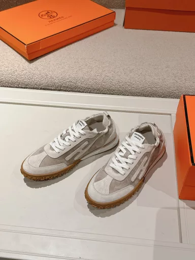 Hermes top version #24ss casual sneakers Suede goatskin sneakers decorated with contrasting patterns and iconic 