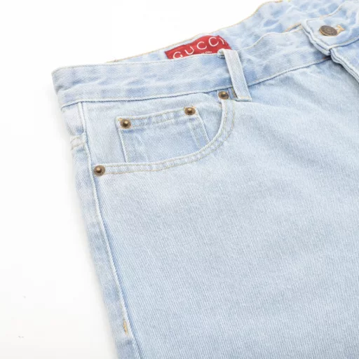GUC Double G Printed Washed Blue Denim ShortsOriginal purchase, original version uses 420g denim fabric, the version is breathable and comfortable after washing, laser printing process, the version is upright and stylish. Customized hardware logo, leather tag is highly restored, comparable to the original, the whole set of low-key luxury design, daily versatile fashion shorts!
