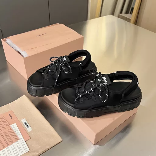 MiuMiu 2025 summer new strappy girly platform thick-soled Velcro sandalsFashionable and versatile hot item🔥 Increase height, slimness and leg lengthening Super light on the feet [wow] miumiu brand exclusive shoelaces with miu logo small brand name The upper is full of design The heel logo uses the original 1:1 convex glue dripping process