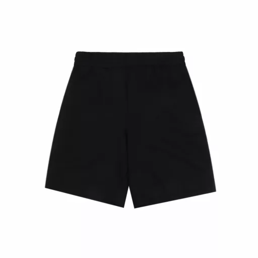 Burberry BBR Checked Cotton Back Pocket Applique ShortsThe lightweight cotton fabric is made of cotton fiber as the main raw material. The front is a smooth cotton surface, and the other side is raised to form a fine fluffy surface, which is breathable, moisture-absorbent and soft. The waist is designed with an elastic band, with drawstring adjustment. The elastic waist band is sewn with elastic bands, and the line spacing is tight, making it more firm, flat and beautiful while taking into account good elasticity. There are pockets on both sides, and the bag opening is reinforced by the tacking process. The edge of the back patch pocket is sewn on the hip position using the three-needle four-thread inlay process to enhance the visual beauty and durability. The bag body is decorated with the brand's classic checkered warhorse logo applique, and customized accessories
