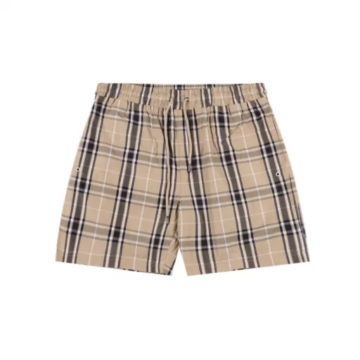 Burberry classic plaid casual beach shortsThe style is stylish and fashionable for everyone. The back pocket is decorated with equestrian knight logo applique embroidery, which is low-key and luxurious. The imported fabric is light and delicate. The classic elastic waist style is versatile and makes the upper body look thin and tall! ~A classic style that can be worn by both men and women, basic and versatile without losing its fashionable charm. It is definitely a hot item every summer, one of the strongest shorts of the year