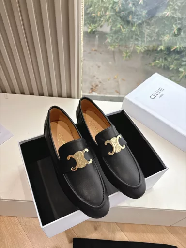 CELINE RUNNER loafers with CELINE logo sneakers with CELINE logo embossed on the side of the shoe thick-soled loafers 2025 spring and summer new women's Arc de Triomphe logo lace-up 356853 Mary Jane loafers are simple and comfortable, clean and neat, and make your legs look thinner. Whether worn alone or with wide-leg pants, they are high street and retro ✔️Let's be CELINE girls together