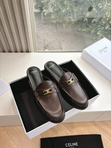 CELINE RUNNER Mary Jane Mule slippers with CELINE logo on the side of the sneakers, CELINE logo embossed on the upper, thick-soled loafers, 2025 spring and summer new women's Arc de Triomphe logo lace-up 356853 Mary Jane loafers are simple and comfortable, clean and neat, and make your legs look thinner. Whether worn alone or with wide-leg pants, they are high street and retro ✔️Let's be CELINE girls together
