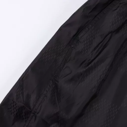 LOUIS VUITTON LV checkerboard pattern beach shortsAuthentic purchase, made of LV jacquard woven fabric, mesh lining, custom fabric, embossed fabric, custom 1:1 trademark, fitted version