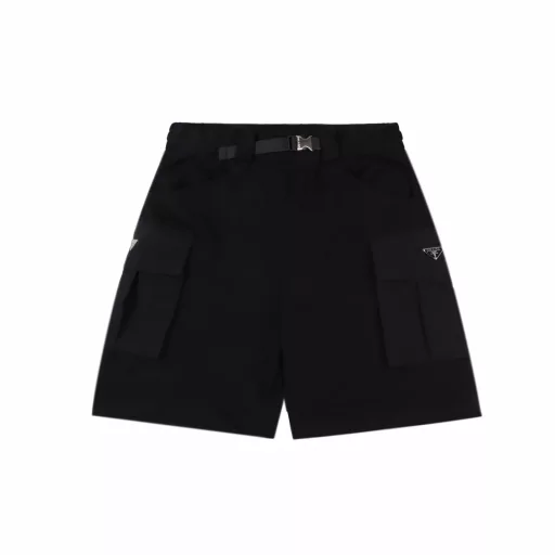 Prada multi-pocket logo shortsCustom-woven and custom-dyed high-density plain blended fabric. The pants style combines workwear style and elegance. Heat-cut webbing on both sides. Original 1:1 customization. Silicone 3D logo tag on the waist. Zinc alloy laser engraved snap buttons on the trouser legs. Adjustable pants style to switch styles. Fully covered hem stitching on the lining. Perfect details and exquisite workmanship.