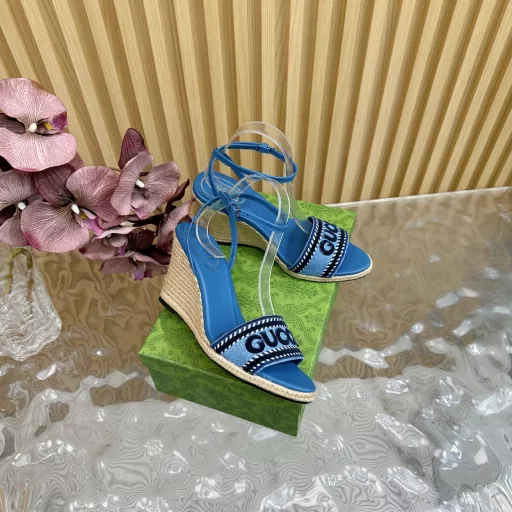 2025 New Counter GUCCI Paris 2025 Spring Ines Embroidered Applique Denim Espadrilles Gucci This 