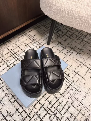 Prada 2025 Spring and Summer New Sandals Roman Thick-soled Velcro Sandals Slippers Latest catwalk style, classic upgrade Comfortable and fashionable Every color combination looks good, designed to meet different style needs
