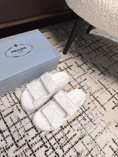 Prada 2025 Spring and Summer New Sandals Roman Thick-soled Velcro Sandals Slippers Latest catwalk style, classic upgrade Comfortable and fashionable Every color combination looks good, designed to meet different style needs