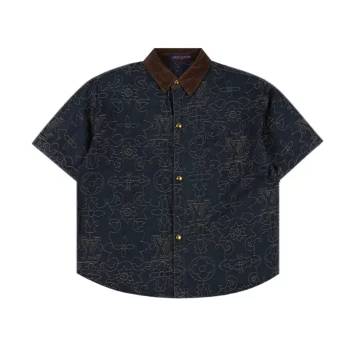 Louis Vuitton 1V 25SS Arabic pattern jacquard denim short-sleeved shirtLight luxury, a must-have item for men and women's daily commuting wear. Correct version. Welcome to compareDetailed features· Custom-woven and dyed Arabic pattern jacquard fabric· Infrared positioning cutting, all alignment· Garment washing and fermentation process· Customized original brass metal buttons· Pants with elastic waist design· Rear patch pocket design· Special car full wheat clip process· Original main label washing tag packaging