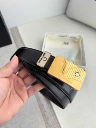 Product name: Montblanc. Montblanc✈️Original belt·Automatic belt P160Model: Automatic belt, original new pure steel material automatic buckle, double-sided first-layer cowhide real shot,Material: 🐂100% first-layer cowhide, guaranteed genuine leather. 🌈✨Same quality as the counter, double-sided first-layer cowhide, double-sided flat black ➕ coffee, silver buckle, original pure steel material automatic buckle, can be freely cut, first choice for giving as a gift or for personal use