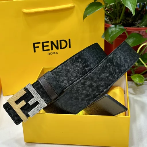FENDl (Fendi) 40MM wide double-sided original calfskin with single ruthenium palladium electroplated buckle. Perfect feel. Oil edge. Outstanding design. Style. Noble and luxurious. Fashionable and generous. HD real shot. Genuine and affordable. Quality assurance. Double-sided 🉑️