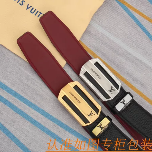 Belt: LV Louis Vuitton💕Original cowhide belt P160🌈Men's belt: Material🐂100% top-grain cowhide belt✨Guaranteed genuine leather belt, original quality from the counter, fine workmanship, fashionable brand, first choice for gifting and personal use🌈Packaging: Please look for the counter packaging as shown🎁Free puncher🎁Handbag🎁Counter gift box