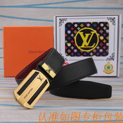 Belt: LV Louis Vuitton💕Original cowhide belt P160🌈Men's belt: Material🐂100% top-grain cowhide belt✨Guaranteed genuine leather belt, original quality from the counter, fine workmanship, fashionable brand, first choice for gifting and personal use🌈Packaging: Please look for the counter packaging as shown🎁Free puncher🎁Handbag🎁Counter gift box