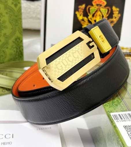 Belt: Gucci. GUCCI✈️Top replica-P150💯Belt: Gucci. Original quality🐂100% imported original first-layer cowhide, guaranteed genuine leather. Carved hollow🌟Embossed process. Vacuum plating. Never fade. 24K pure steel buckle🌈First-layer calfskin texture🎨Double-sided dual-use✨Same quality as the counter-the first choice for gifting and personal use✈💯Packaging: Please look for the counter packaging as shown in the picture, free puncher, UnionPay invoice