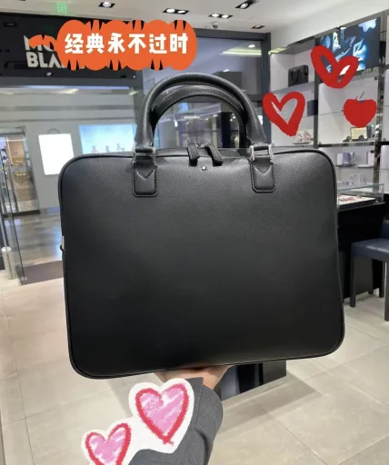 Montblanc - The latest men's briefcase is made of top-grain cowhide. The leather is soft and high-grade. It feels great. The simple design is enough to show its luxury. The quality of details is beyond doubt. It is undoubtedly a high-end and versatile item.