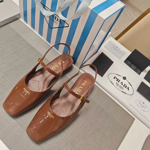 Beveled 3D Square Toe Series🏧 (Top-level packaging and the highest version) PRADA 2025s𝐬 Prada Spring and Summer New Products, (Top-level version) Coming!Retro and fashionable Prada princess-style 3D square toe shoes, a must-have for girls