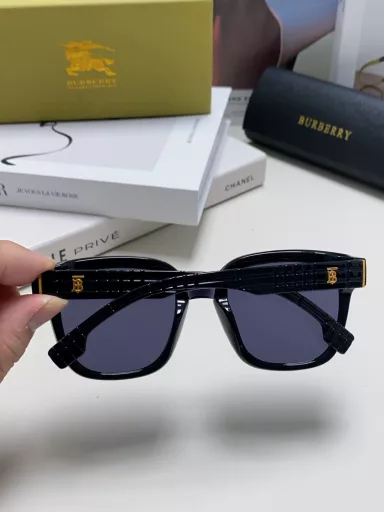 Burberry 2024 new fashion retro personality comfortable avant-garde sunglasses sunglasses high quality trendy cool high quality unisex