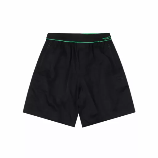 Bottega Veneta BV Green Ribbon Woven ShortsThe original version was purchased from abroad, and the high-density 100% nylon woven fabric is custom-woven and coated for a good feel. This model is not available in the market. It is custom-dyed with blue light black, and the waistband is custom-woven with wool jacquard ribbed. It is not a flat knitting machine, so please be careful to distinguish. The waterproof zippers on the body are all custom-made, and the workmanship of the entire pair of pants is extremely complicated.