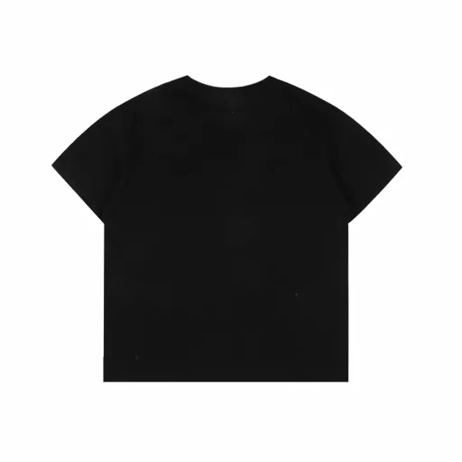 Dior 47 logo slogan printed couple short-sleeved TEEToday's 1947 series matching recommendation High-end and elegant short-sleeved T-shirt, hot street summer couple style Always support gender-neutral dressing The design of the letter logo slogan is elegant and classic Simple and textured! Custom-supplied knitted cotton fabric, high-weight imported cotton cloth Soft and delicate, more comfortable and breathable, impeccable texture Simple and unique charm! Pin P artistic letter printing, highlighting the freedom of fashion trends Full and solid printing texture, rich layered details, enhance the overall sophistication Loose OS version cutting, add brilliance to the fashionable and personalized shape. Unisex style