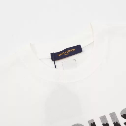 Louis Vuitton classic hand-painted tatami embroidered short sleeves