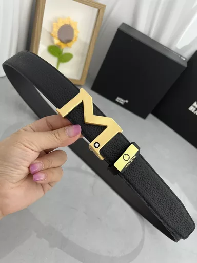 Montblanc 💕Automatic belt P160Material: Original cowhide belt 100% first-layer cowhide belt✨Guaranteed genuine leather, 24K pure steel buckle, original quality, fine workmanship, fashionable brand, first choice for gifting and personal usePackaging: Please look for the counter packaging as shown in the picture💕Free puncher💞Handbag💕Counter gift box