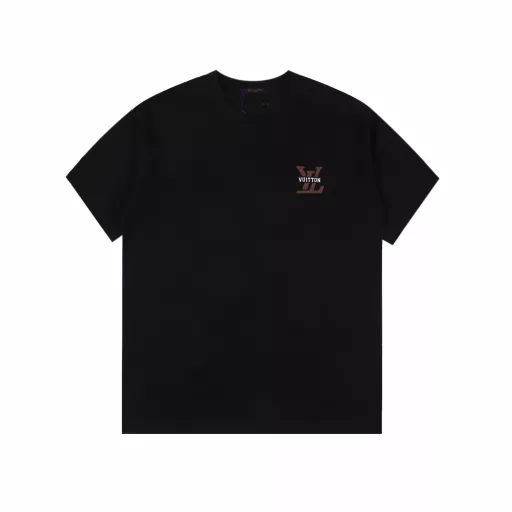 Louis Vuitton front and back printed short sleevesLV new T-shirts are available! High quality combed cotton washed and treated, no deformation or shrinkage, 260g high weight, good hand feel. This T-shirt is designed with LV front and back embossing, simple and elegant, the new technology makes the real object more three-dimensional and more beautiful, super versatile style, three labels are complete