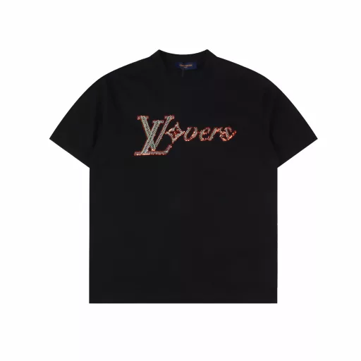 Louis Vuitton 25ss beaded sequined letter logo short sleevesOriginal purchase, 32-count fine cotton double yarn fabric, 1*1 Solana ribbing, embroidered beaded pieces, fabric fermentation washed, customized accessories, fitted version