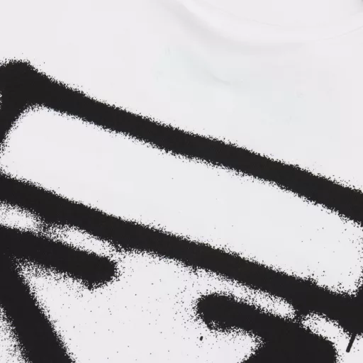 OFF-WHITE classic hit OW20ss band portrait back spray-painted arrow print short-sleeved T-shirtOversize version, the largest size can be worn up to about 220 pounds, fat people can also boldly start. The clothes are made of 260 grams of pure cotton active fabric, which is washable, non-fading and non-shrinking, and the thickness is moderate. It will not be soft and sagging when worn, and the upper body is upright and stylish.The printing is high-definition digital direct printing, the pattern details and fabric texture are clearly visible, integrated with the fabric, and the printing is specially treated, and the feel is the same as YB.Please look for my high-end version, beware of stealing pictures and passing off inferior goods as good ones. From fabrics to printing details, every step is unique and incomparable to currency. It is useless to say more. You will know it when you get it.Customized YB full set of accessories, there is a rope to hang the tag at the collar, which is generally not cut off when worn, and it is basically worn like this.
