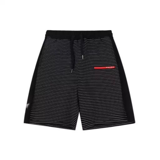 Prada side triangle striped shortsA new aesthetic inspiration and fun design, channel-quality products. Make the overall design more elegant and fashionable, the hottest series this summer, sought after by countless celebrities and fashionistas. The neat details of the cutting process add color to the fun fashion! The neat and meticulous, fitted version structure is even more ingenious, the upper body is not only recognizable but also youthful. A style with both extreme wearing meaning and dressing performance, gorgeous color matching, the craftsmanship of this style must also be extremely extraordinary, the comfort of the upper body is absolutely strong enough, and it is also a manifestation of the essence of luxury! Soft and thin, the touch is extremely seductive, the breathability is very strong, especially suitable for the needs of spring and summer, a proper wearing enjoyment, and the details and webbing craftsmanship are perfect, more advanced!