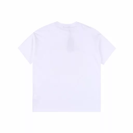 Versace checkered Medusa head print logo short-sleeved T-shirtSummer channel limited new model, simple but stylish retro brand logo,Cool for summer, couple temperament style, two colors recommended.Customized high-weight knitted cotton, the fabric feels solid, very classy, ​​close-fitting, soft and delicate,It has its own style and is fashionable, and it also feels street-like. It is a must-have versatile artifact for the high street!The latest version of the computer printing system is used for color matching, which is very delicate and tasteful,Taste and style coexist, and the loose OS version is cut to meet the current trend aesthetics!