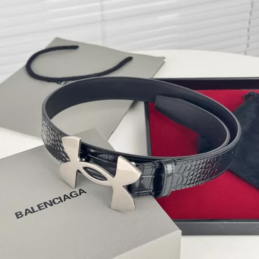 BalenciagaWidth: 3.5 cmTop layer cowhideVintage distressed logo metal hardware