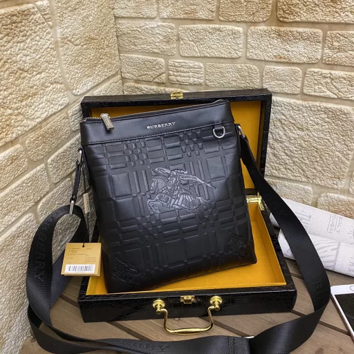 BURBERRY new shoulder crossbody bag ‼ Unique quality ‼ Fashionable design ‼ Exquisite handmade construction 🎉 A must-have for trendy men ‼ Counter goods