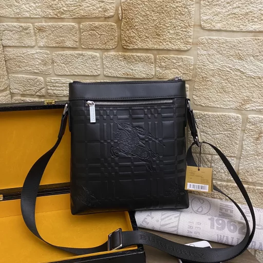 BURBERRY new shoulder crossbody bag ‼ Unique quality ‼ Fashionable design ‼ Exquisite handmade construction 🎉 A must-have for trendy men ‼ Counter goods