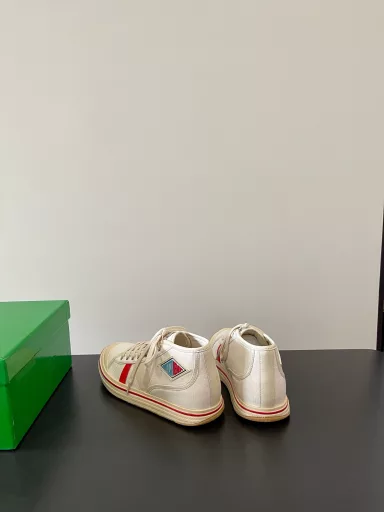 BV's latest hot retro canvas shoes✨This year's latest and coolest canvas shoes, even more beautiful when worn, one of the must-haves💥 Please prepare for your fashion in advance, Baby