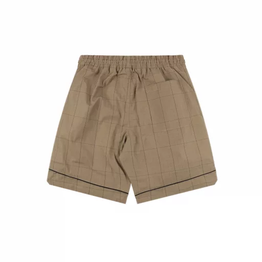 Balenciaga Plaid Letter Embroidered ShortsThe fabric is made of custom woven fabric, which is dyed and then etched. It is treated with silky and ultra-soft treatment in comparison with the original. The texture of the fabric is clear and obvious, the drape is excellent, and the workmanship is exquisite and reaches the export standard. There are 4.5 stitches per centimeter, and each seam is pressed with visible lines. The lines are neat and standard like a ruler. The woven cotton ribbon is tightly woven and soft to the touch. The embroidery process uses the Behringer embroidery machine, which makes the embroidery color fuller and the embroidery more three-dimensional. The pattern has a good effect on the body. It is the same style for men and women, simple and versatile. It is a heavy-duty item for purchasing, and you can compare any quality on the market at will!