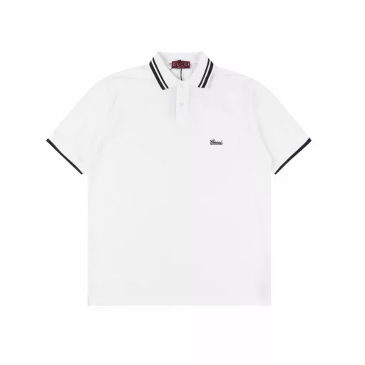 GUC embroidered pocket short-sleeved POLO shirtOriginal purchase and development, the fabric is 210g original custom cotton, imported machine signature embroidery on the chest, signature font embroidery, patch pocket craftsmanship, upright upper body, dropped shoulder OS wide version. Auxiliary red label hand-sewn label, the whole garment is hemmed and striped inside. Restore the original. Same style for men and women.