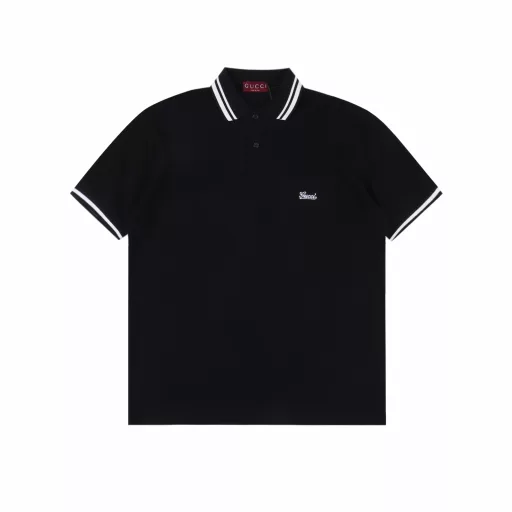 GUC embroidered pocket short-sleeved POLO shirtOriginal purchase and development, the fabric is 210g original custom cotton, imported machine signature embroidery on the chest, signature font embroidery, patch pocket craftsmanship, upright upper body, dropped shoulder OS wide version. Auxiliary red label hand-sewn label, the whole garment is hemmed and striped inside. Restore the original. Same style for men and women.