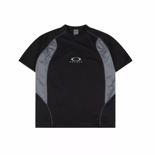 PALACE ✖️Oakley 25SS co-branded reflective mesh short-sleeved shirtTECH JERSEY 3m reflective logo splicing quick-drying retro jersey short-sleeved T-shirtMesh quick-drying fabric Retro color matching splicing Fabric slightly elastic Breathable and quick-drying No shrinkage or deformation 3M reflective print design on the front and backIt is a good choice for daily wear or sports and fitness!