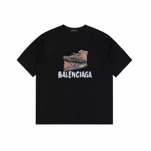 Balenciaga distressed shoes and letter print short-sleeved T-shirtThe logo is refined and upgraded, original fabric, official styleCustomized 280g same-dye fabric, very comfortable to the touchSpring and summer brick cabinet synchronization, fashionable and personalized, super versatile and good-lookingVery suitable for both men and women, a must-have for everyone