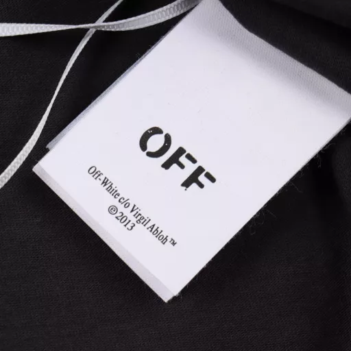 OFF WHITE CO VIRGIL 24ss Moon Anchor Print Washed Short SleevesAll fabrics and threads are custom-woven and dyed, and all fabric colors are color-matched and dyedAll fabrics and threads are custom-woven and dyed, and all fabric colors are color-matched and dyed. Fabrics, retro printed washed distressed short sleeves, gender-neutral loose silhouette cut, using 280g weight fabric, printed using Japanese mimaki printing machine, no edges or burrs, inkjet printing, hot pressing and cold tearing, through-textile anti-scratch ironing, printing does not fog, adding a sense of layering to the simple design, the washing label is also customized by the company according to the original font, and the accessories are still the correct accessories for the entire line