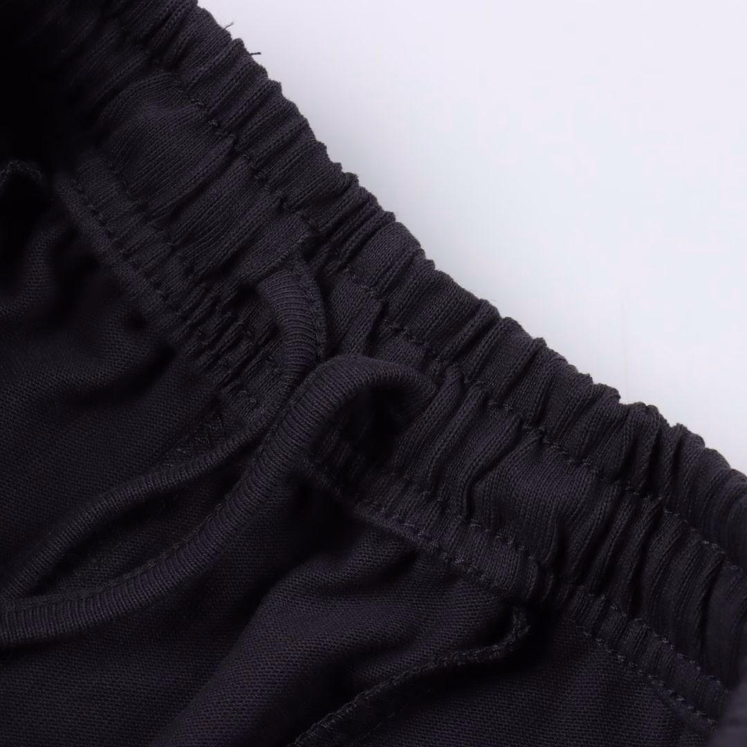 Acne Studios 25SS washed letter loose shortsDisassemble and analyze immediately after purchaseExclusively woven and dyed 32S 360G active double-ply double-yarn combed fabric The only correct color on the market Correct main label webbing The surface of the fabric turns slightly white after washing The pocket logo embellishes the brand characteristics Low-key yet luxurious True original style restoration