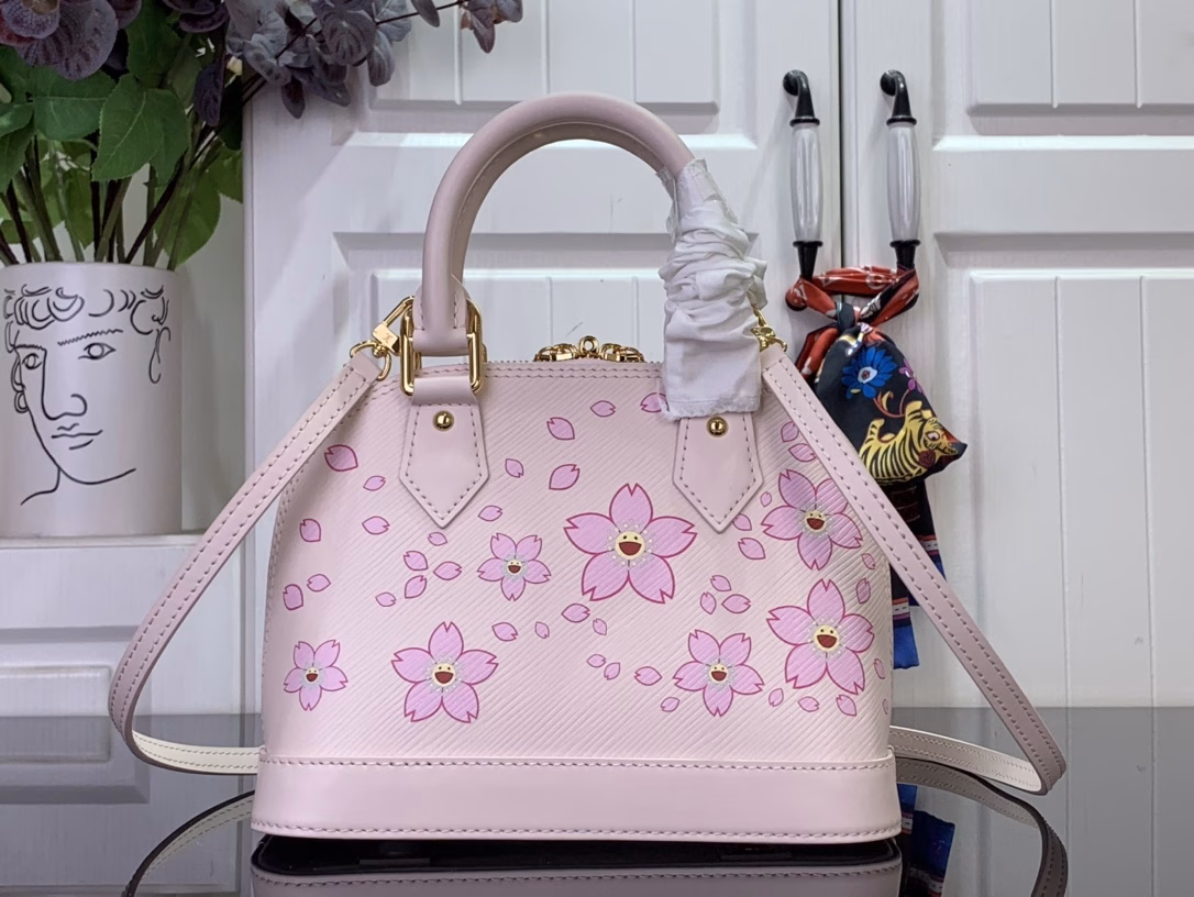 The colorful Maison's icon bag 