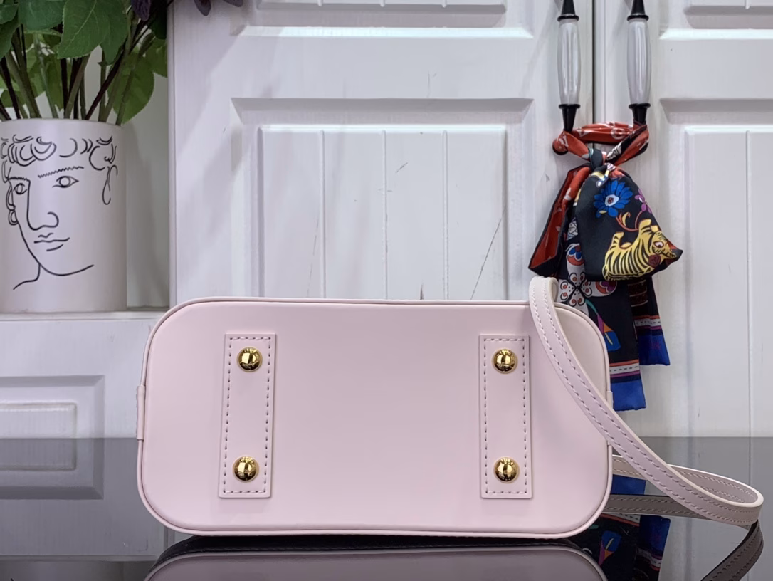 The colorful Maison's icon bag 