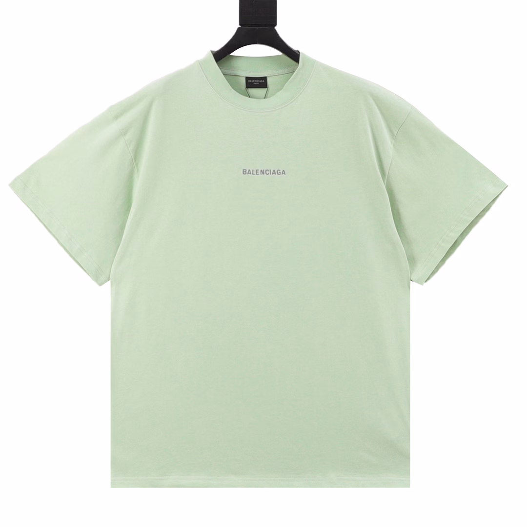 Balenciaga short sleeves with embroidered letters on the front and backExclusive custom-woven and dyed fabric, soft and comfortableEmbroidered Paris English letters logo on the front and back, full embroideryOS drop shoulder loose version, the latest brick cabinet synchronization for spring and summer