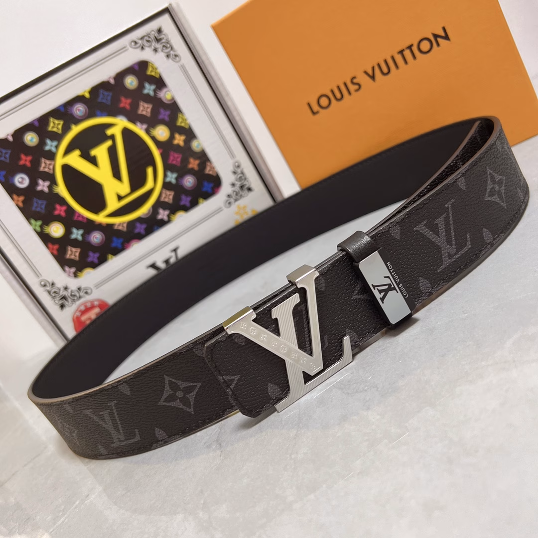Louis Vuitton💕Original P140Material: Original cowhide belt 100% top layer cowhide belt✨Guaranteed genuine leather, 24K pure steel buckle, original quality from the counter, fine workmanship, fashionable brand, first choice for gifting or personal use