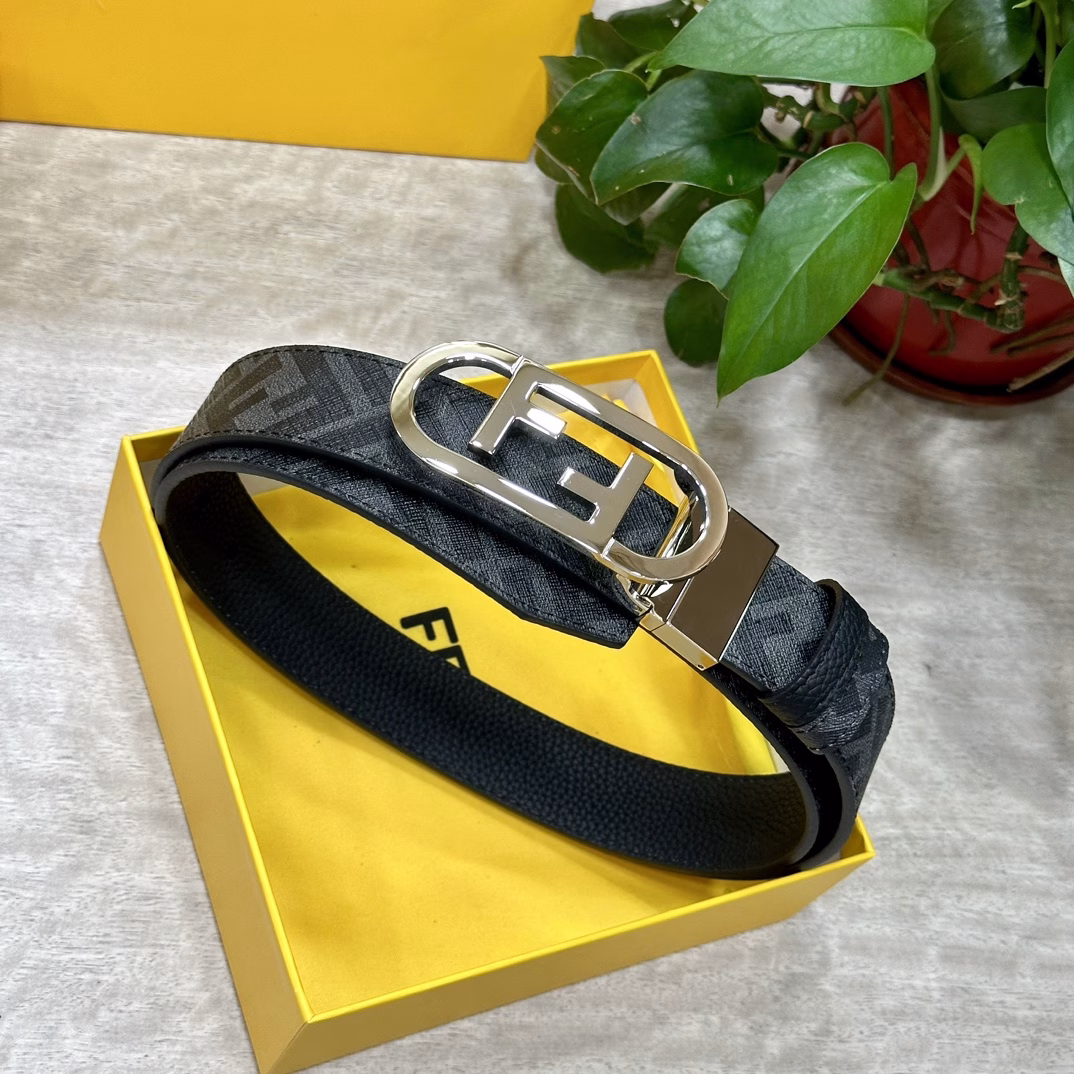 Fendi) same style in the counter 35mm width Double loop reversible belt FF push-stud buckle Cuoio Romano leather Reverse fabric with tobacco yellow and brown FF pattern Pin buckle metal finish Fashionable and classic Versatile style