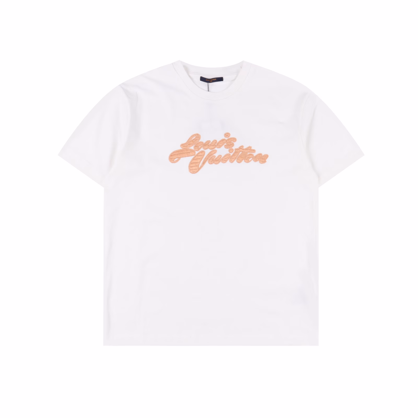 Louis Vuitton 25ss Embroidered Artistic Letter Logo Short Sleeve T-shirtCotton jersey fabric is a knitted fabric made of cotton fiber. The fabric has good moisture absorption and breathability. The softness and skin-friendliness of cotton fiber make the fabric feel comfortable. The fabric structure gives the fabric a certain strength and stability, but its elasticity may be less than other complex weaving methods.